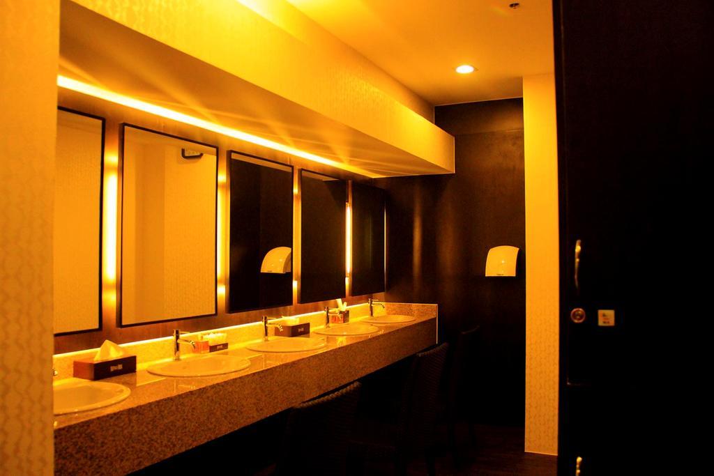 Sun Plaza Subic Hotel Olongapo Exterior photo