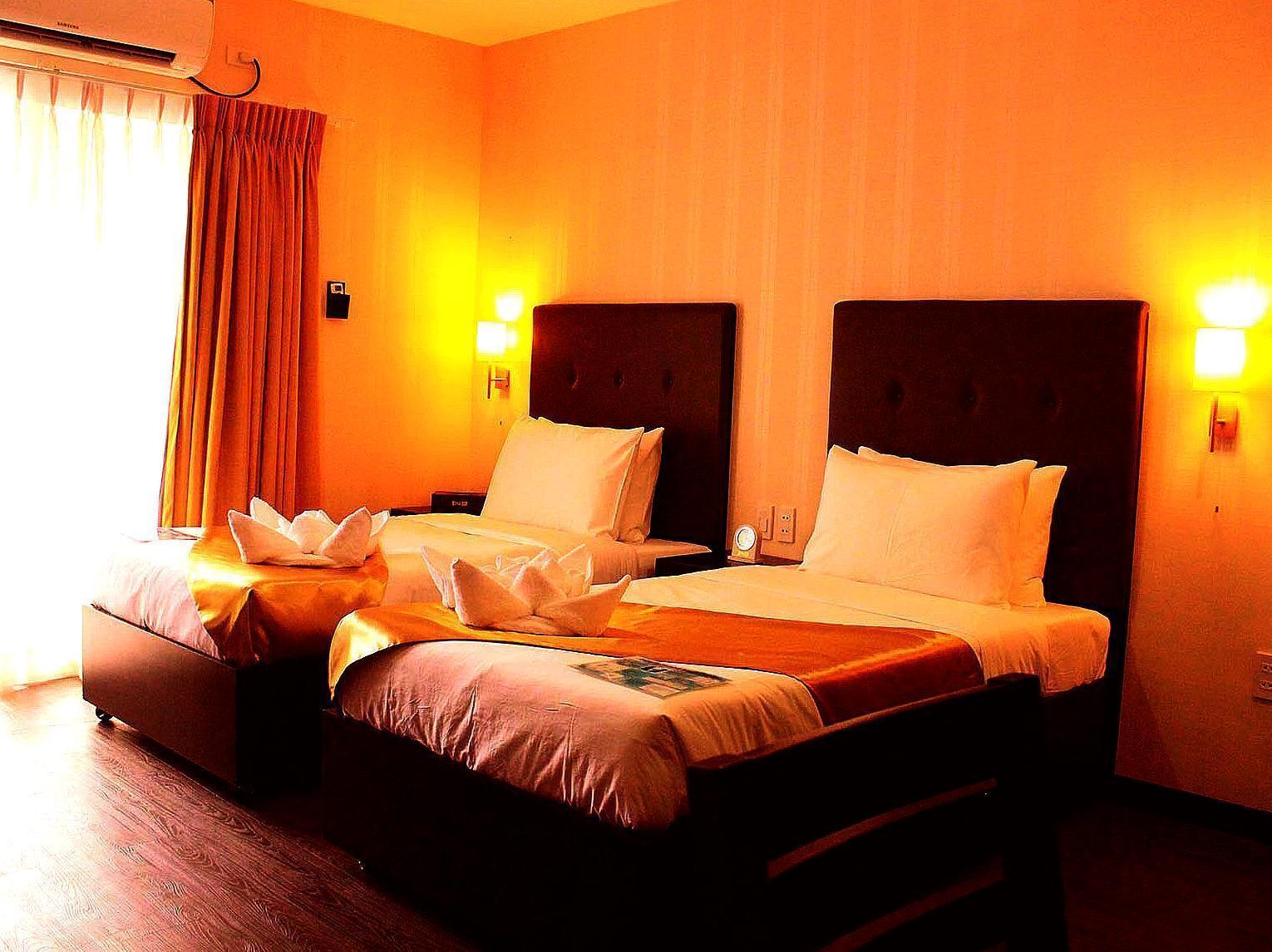 Sun Plaza Subic Hotel Olongapo Exterior photo