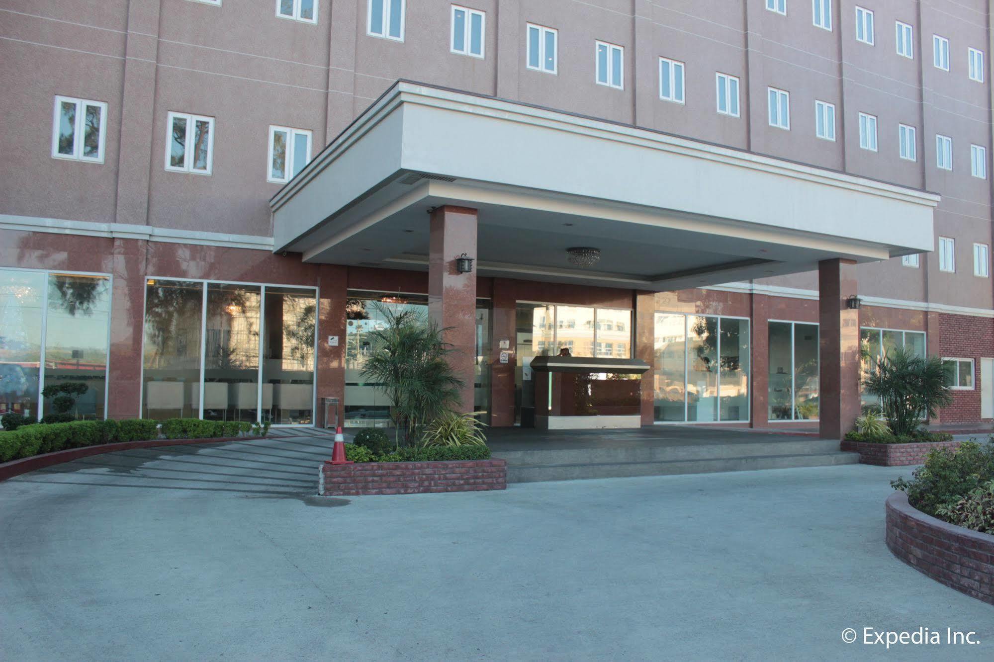 Sun Plaza Subic Hotel Olongapo Exterior photo